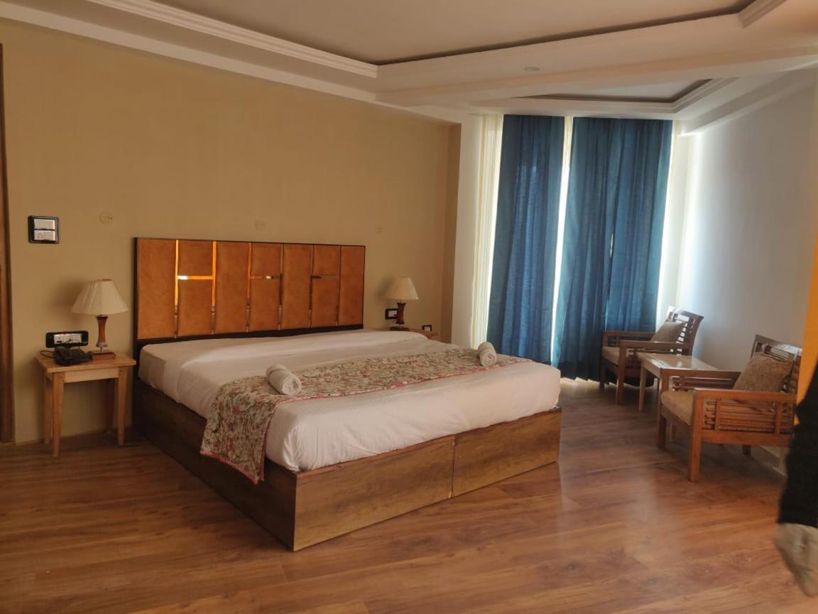 Kanishka Hotel Ladakh By Lexstays Leh Zewnętrze zdjęcie