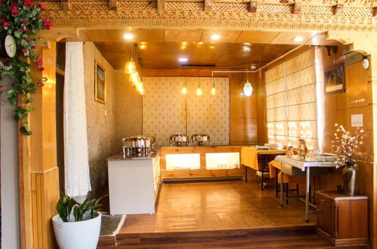 Kanishka Hotel Ladakh By Lexstays Leh Zewnętrze zdjęcie